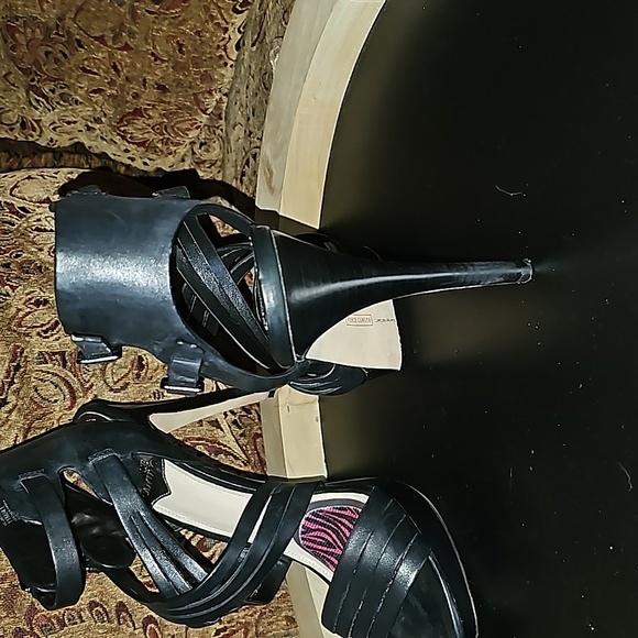 Vince Camuto Leather Strap Heels - Picture 6 of 16